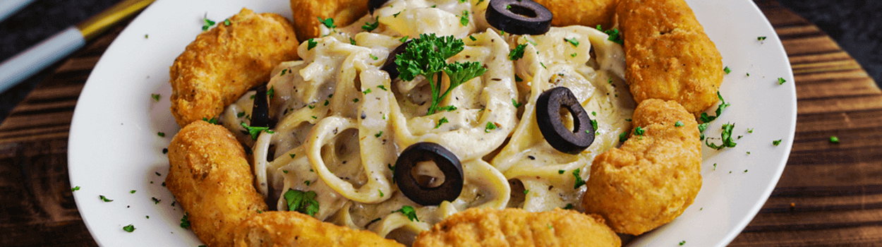 Alfredo Pasta With Crispy Chicken