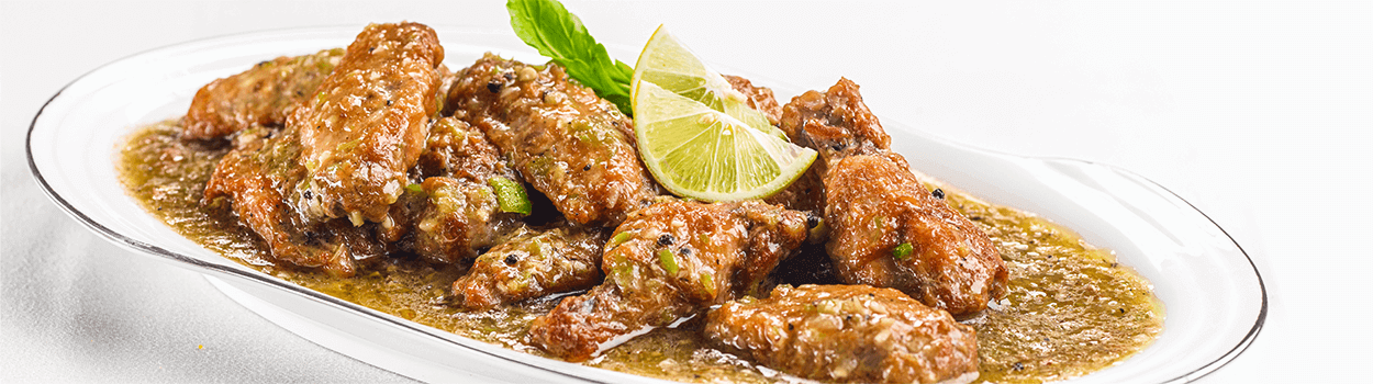 Combo Wings with Green Salsa