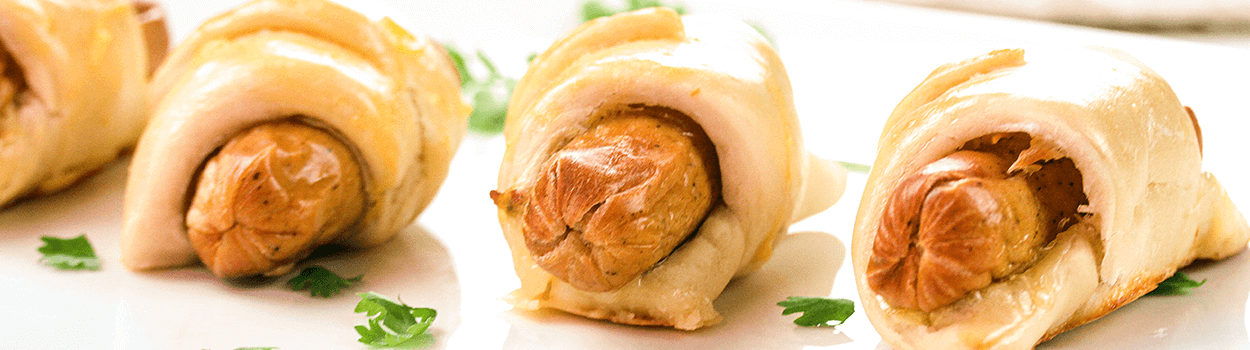 Sausages Crescent Rolls with Dip